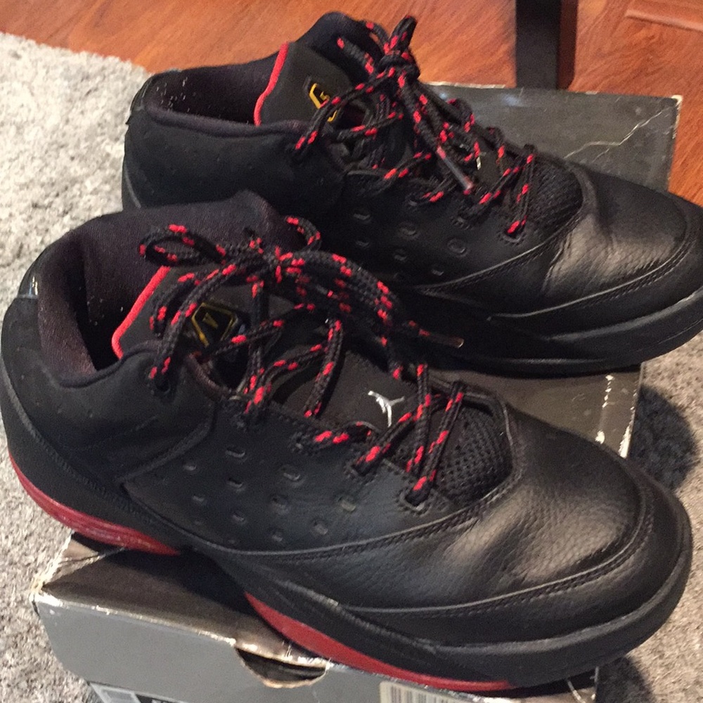 Jordan melo sneakers black with red size 5.5 Y